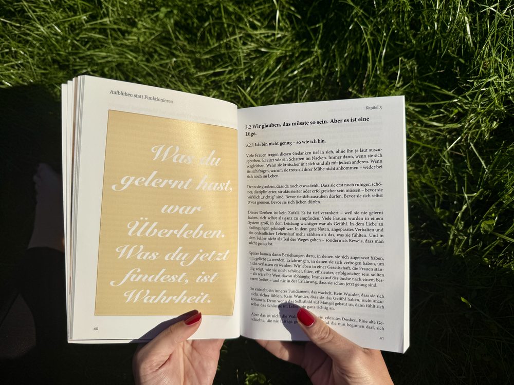 Zitatseite: Was du gelernt hast, war Überleben. Was du jetzt findest, ist Wahrheit.