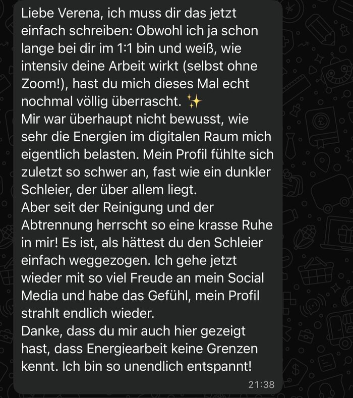 WhatsApp-Nachricht einer Kundin nach einem Social-Media-Clearing